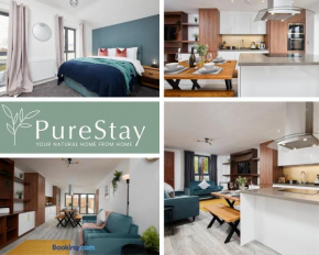 Stunning 5 Bed House By PureStay Short Lets & Serviced Accommodation Manchester With Parking
